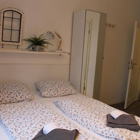 Apartment Am Wall เอมเดน ภายนอก รูปภาพ