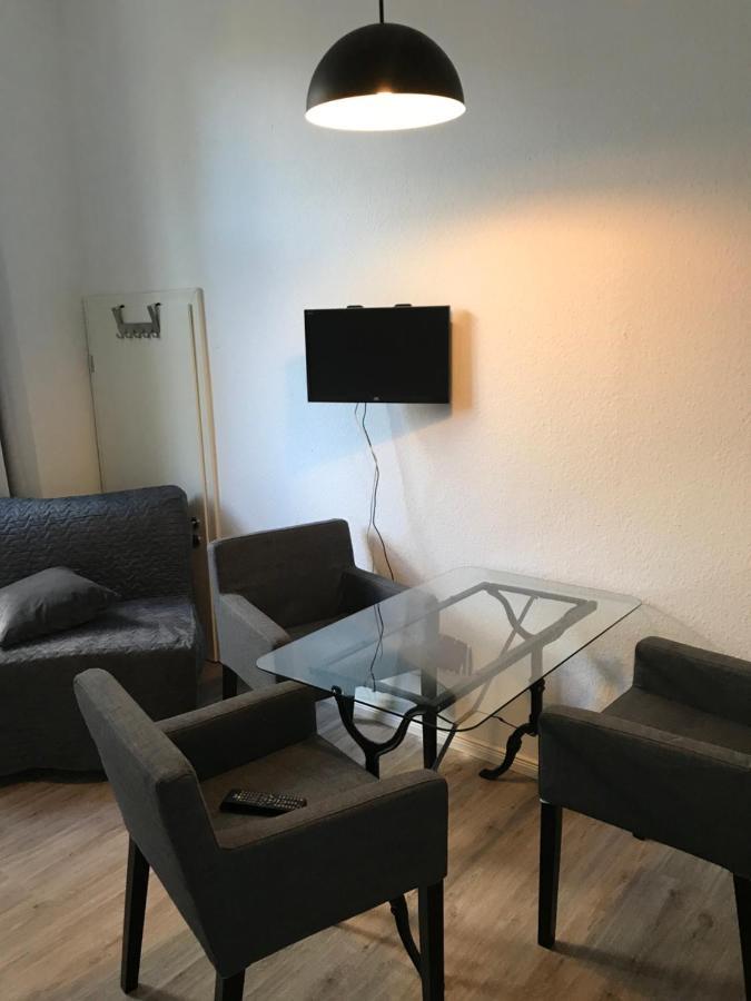 Apartment Am Wall เอมเดน ภายนอก รูปภาพ
