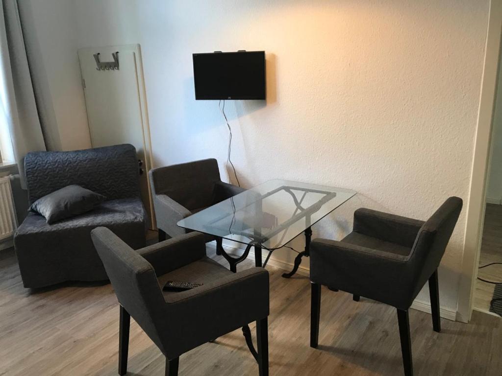 Apartment Am Wall เอมเดน ภายนอก รูปภาพ