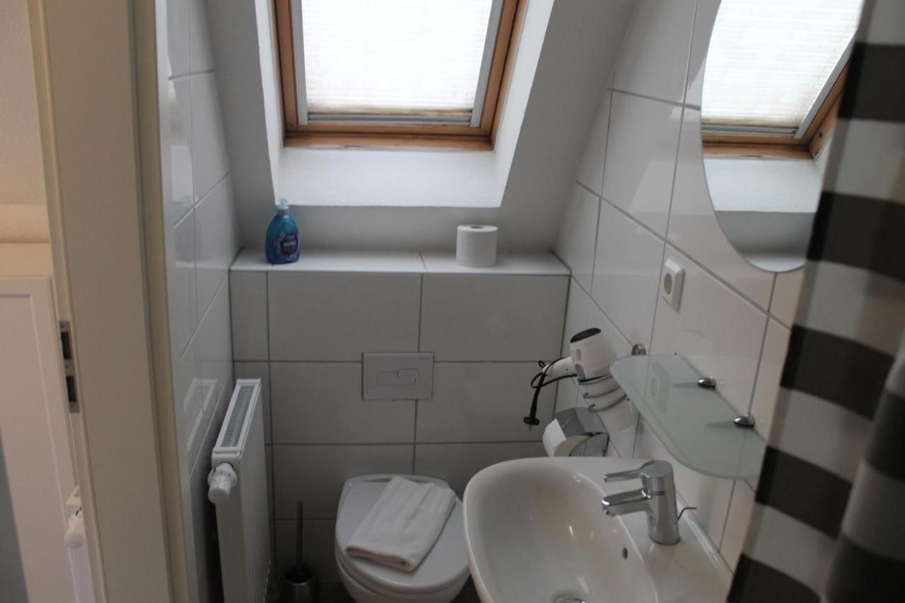 Apartment Am Wall เอมเดน ภายนอก รูปภาพ