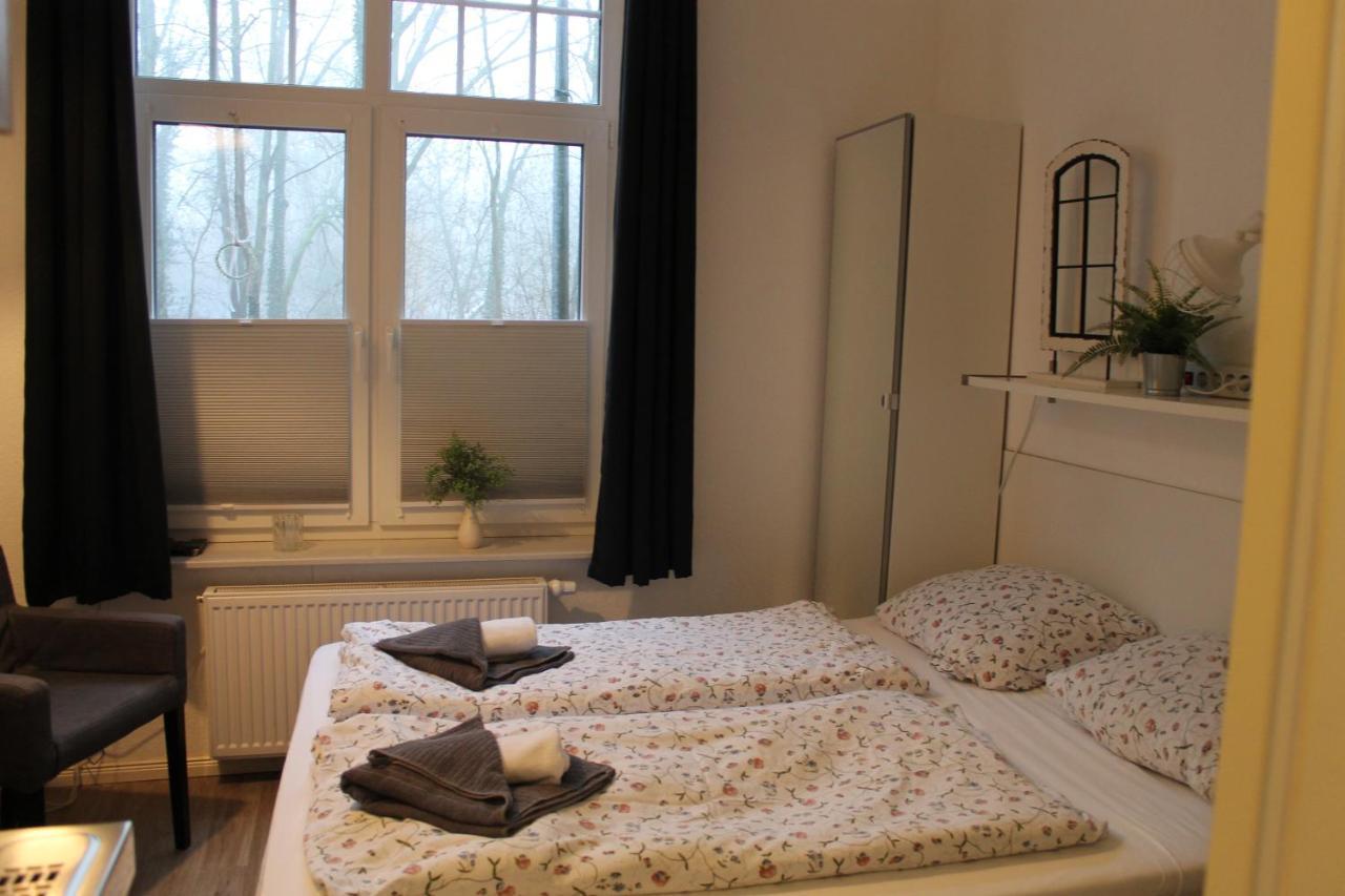 Apartment Am Wall เอมเดน ภายนอก รูปภาพ