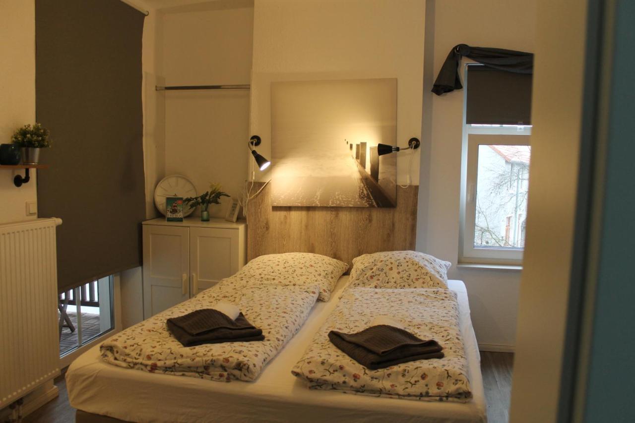 Apartment Am Wall เอมเดน ภายนอก รูปภาพ